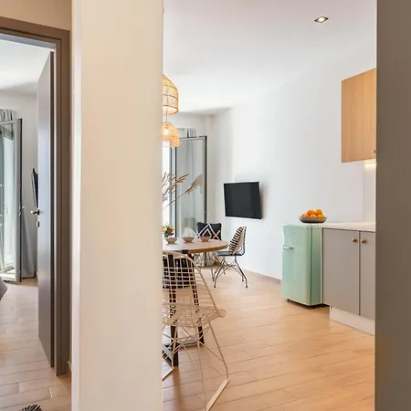 Sun Day * Skiathos Town